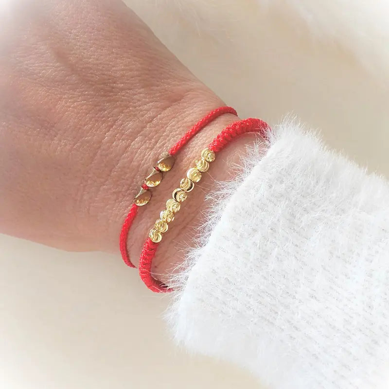 Bienfaits des Bracelets Rouges : Voyage Spirituel et Émotionnel