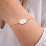 Bracelet chaîne dorée ajustable pierre de lune