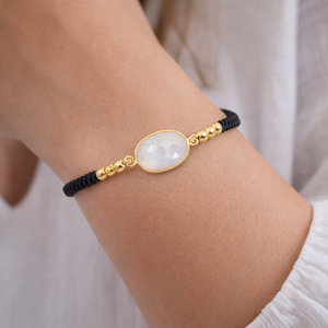 Bracelet nylon noir et doré ajustable pierre de lune